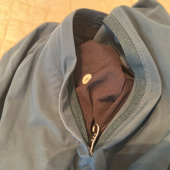 Lululemon men’s workout joggers - Picture 4 of 4